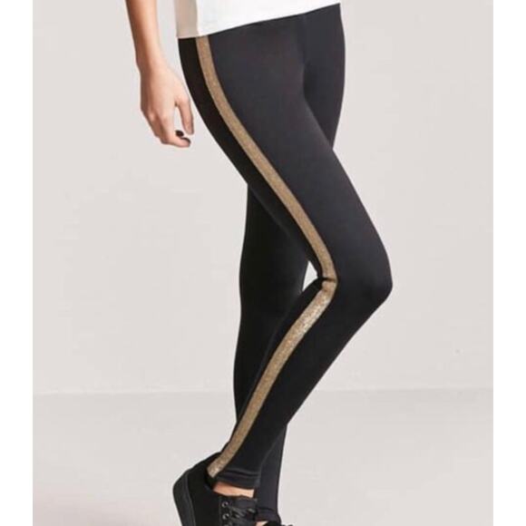 Forever 21 Black Metallic Gold Stripe Stirrup Pants Size L NWT - Picture 8 of 9